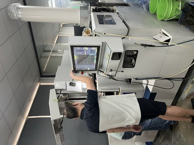 Seibu slow-wire EDM machine at Huicheng Precision workshop